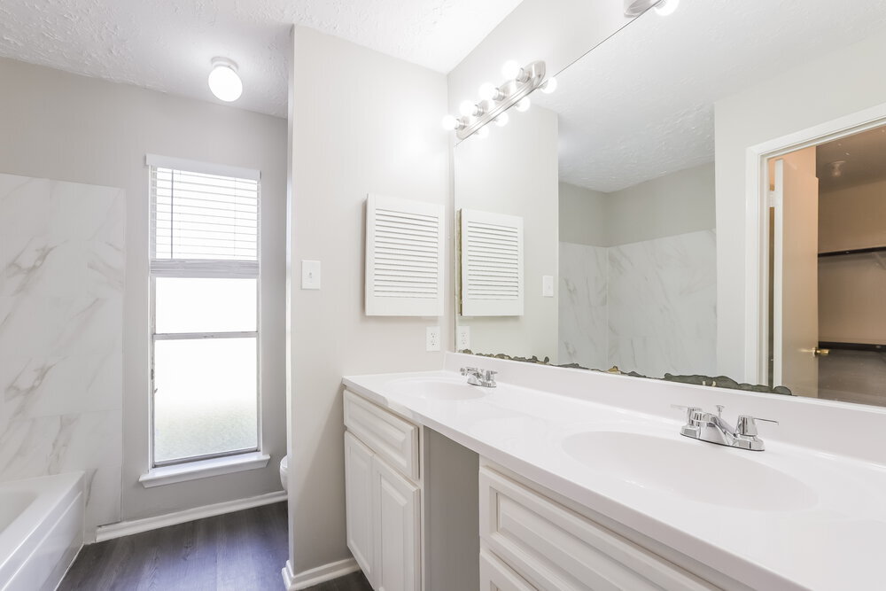 Building Photo - 3446 Hombly Rd