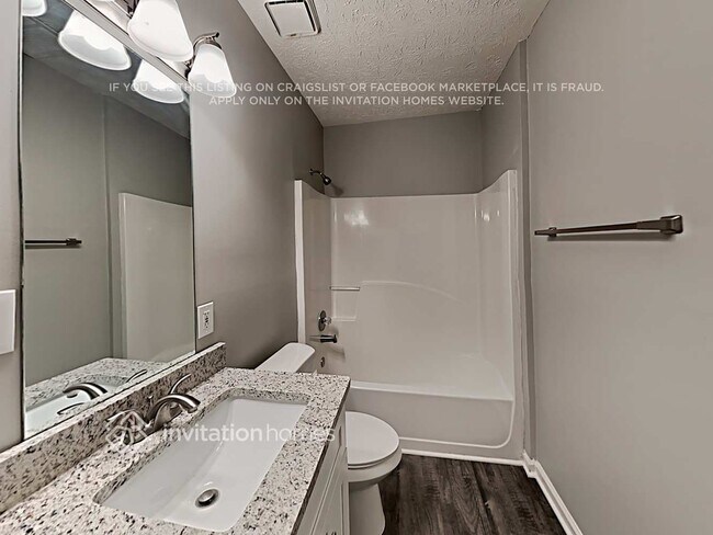 Building Photo - 844 Whitehaven Ln