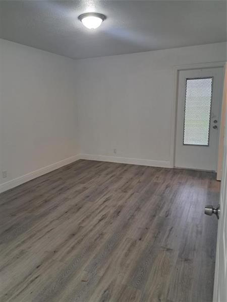 Building Photo - 980 SW 76th Ave