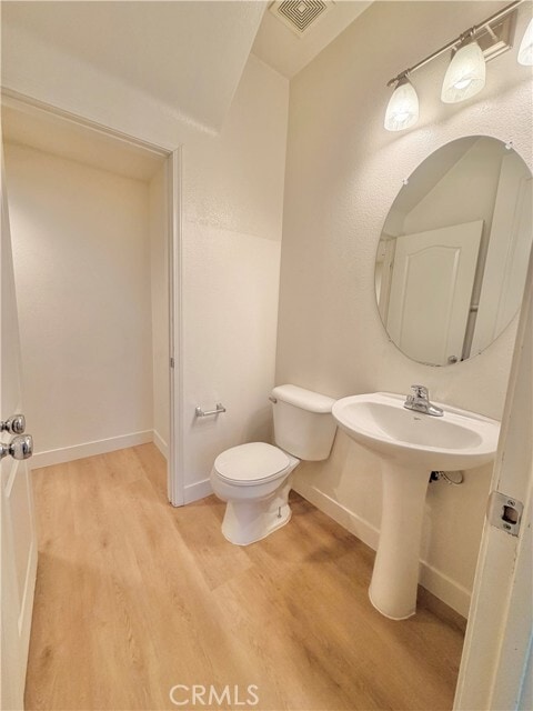 Building Photo - 7161 East Ave