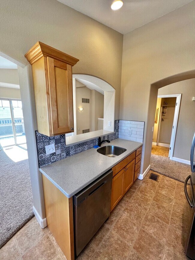 Building Photo - 4101 Crittenton Ln