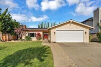 Building Photo - Stylish & Comfort Home in Prime San Jose Location