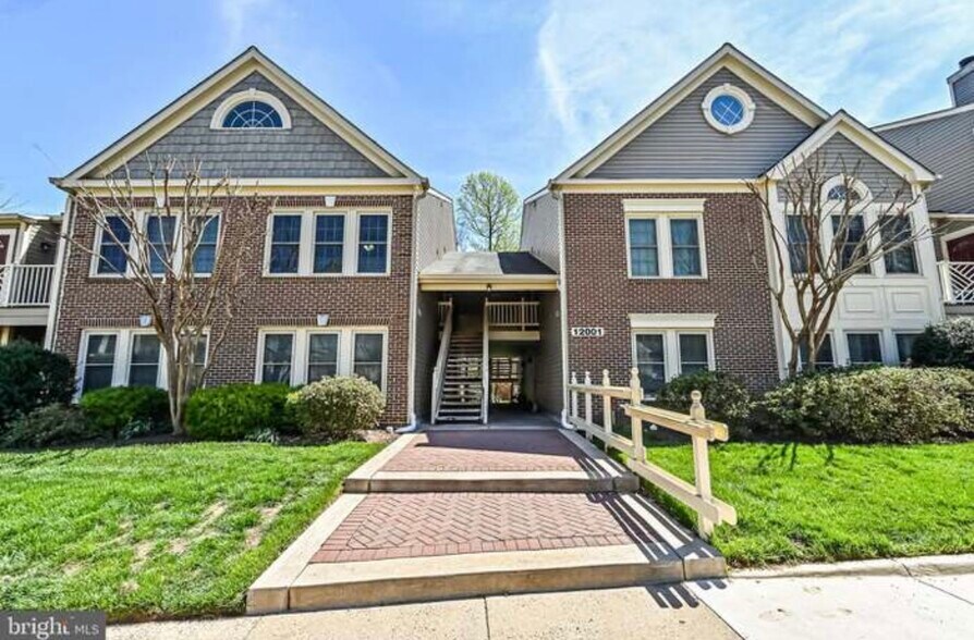 Building Photo - 12001 Ridge Knoll Dr