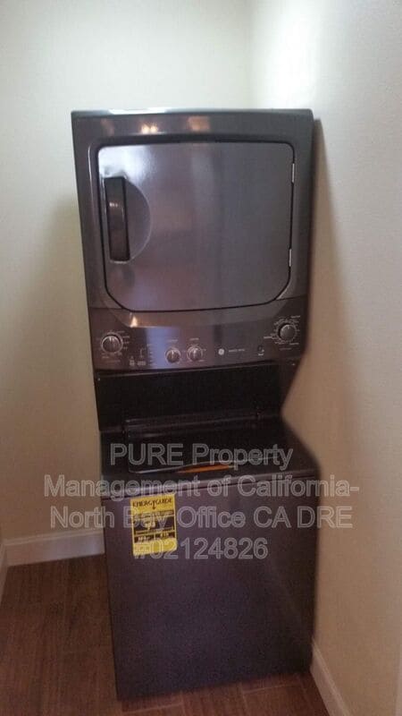 Building Photo - 131 Arlington Dr