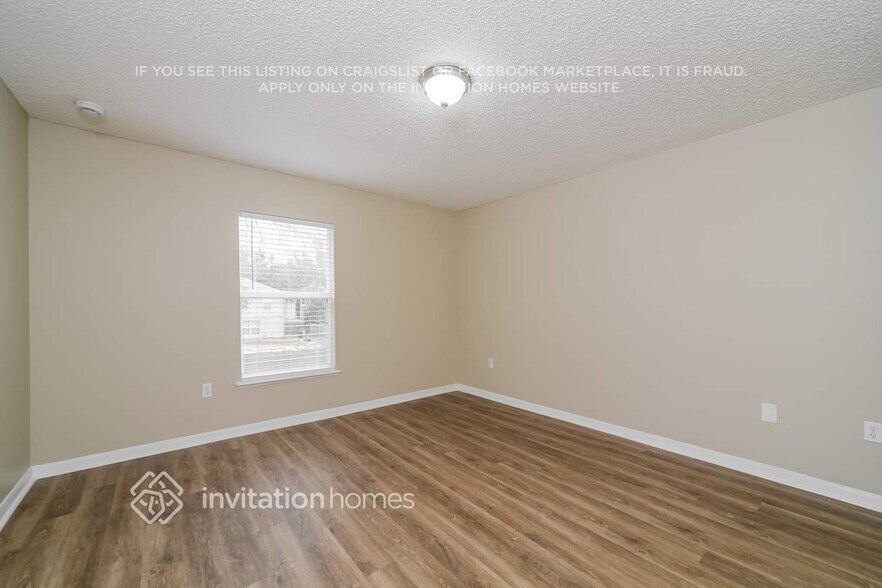 Building Photo - 2945 Ruxton Dr