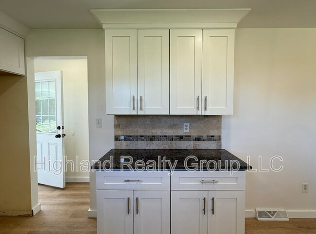 Building Photo - 1047 Letort Rd