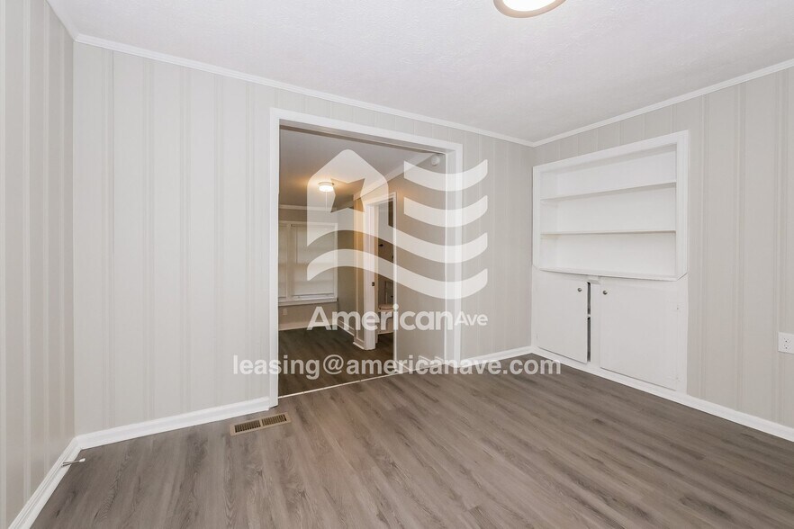 Building Photo - 1309 Alma Ave