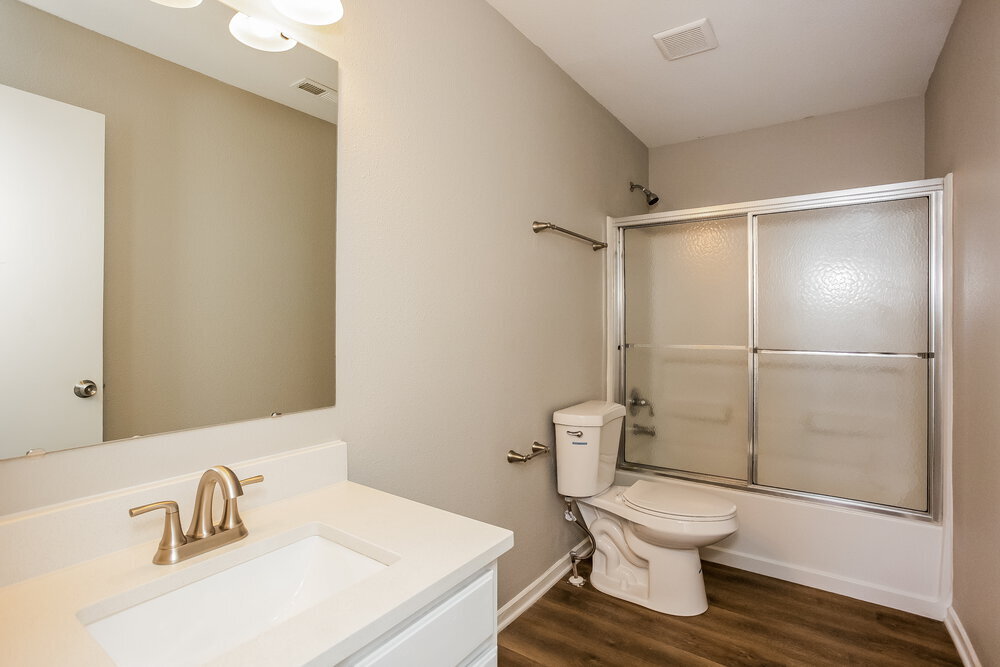 Building Photo - 2035 Brookside Ct