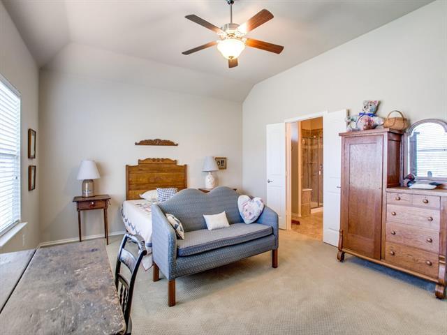 Building Photo - 9744 Water Tree Dr