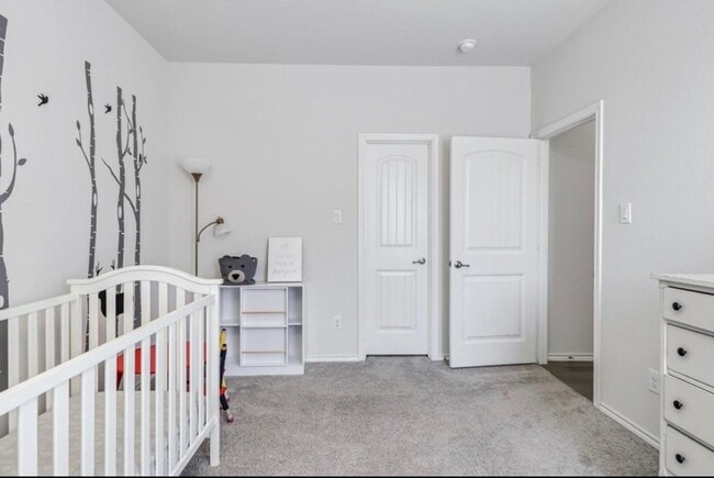 Building Photo - 1831 Creekwood Dr