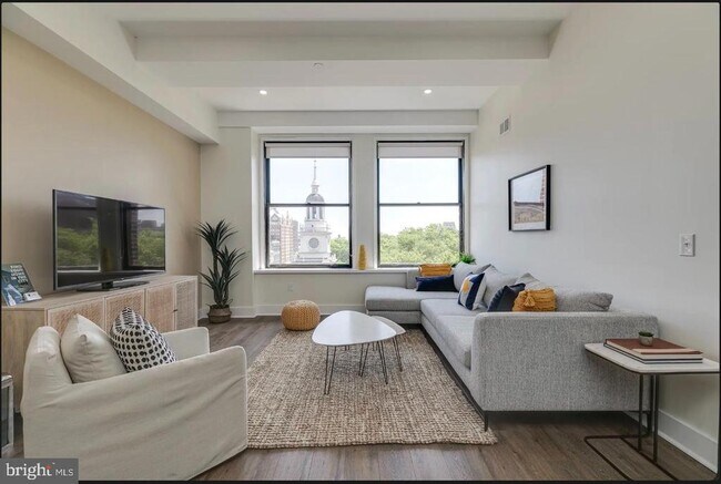 Building Photo - 150 S Independence Mall W