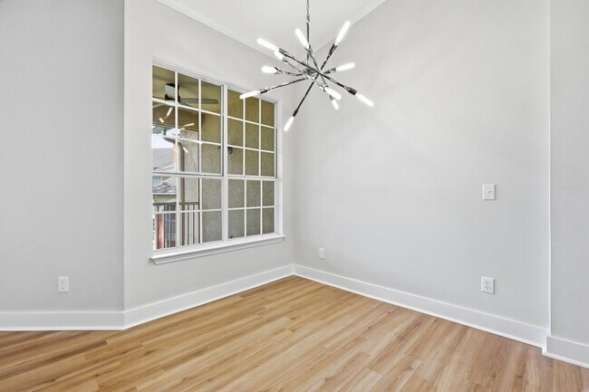 Building Photo - 211 Colima Ct