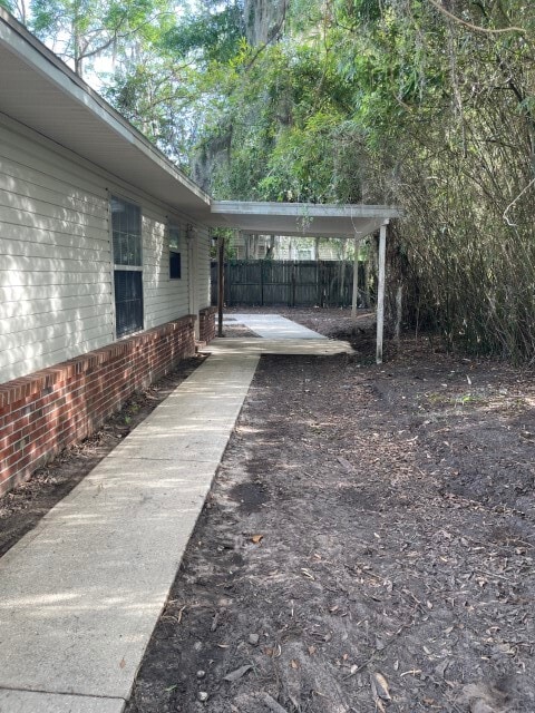 Building Photo - 580 SE Nassau St