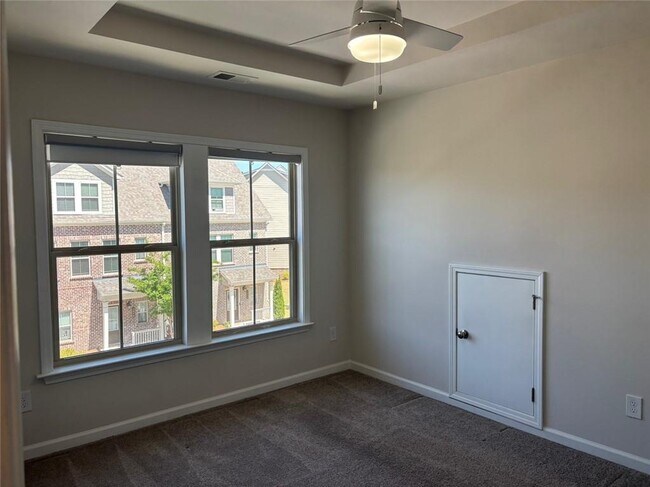Building Photo - 3667 Hidden Valley Cir