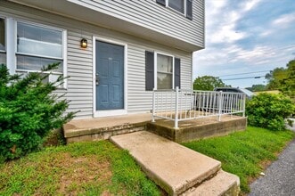 Building Photo - Johnson Rd Apartments