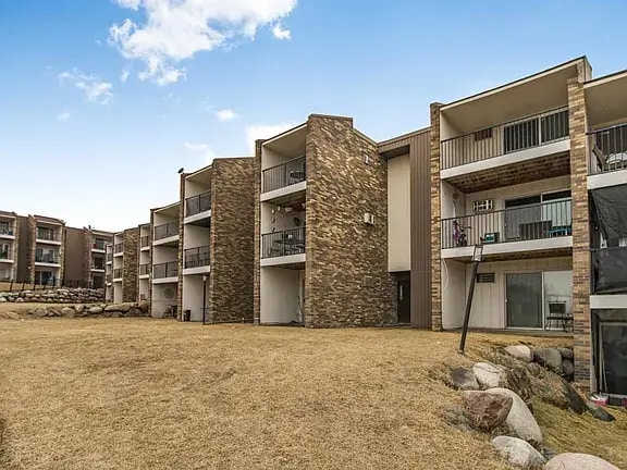 Building Photo - 12960 Nicollet Ave