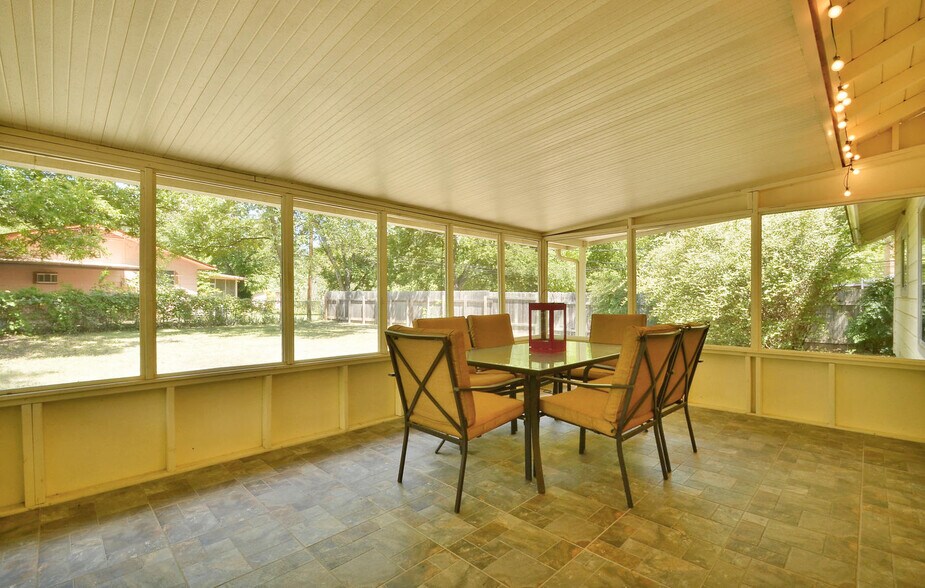 Building Photo - 8432 Bangor Bnd