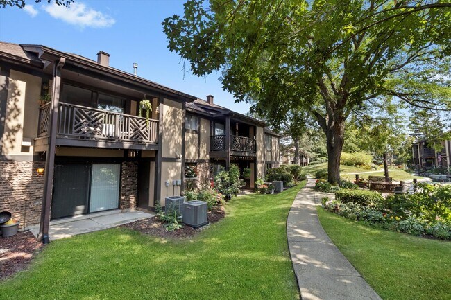 Primary Photo - 850 Sheldon Ct