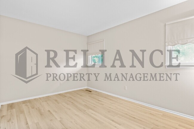 Building Photo - 913 N Wilbur Ln