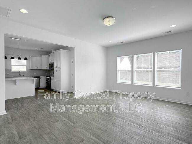 Building Photo - 105 Whimbrel Dr