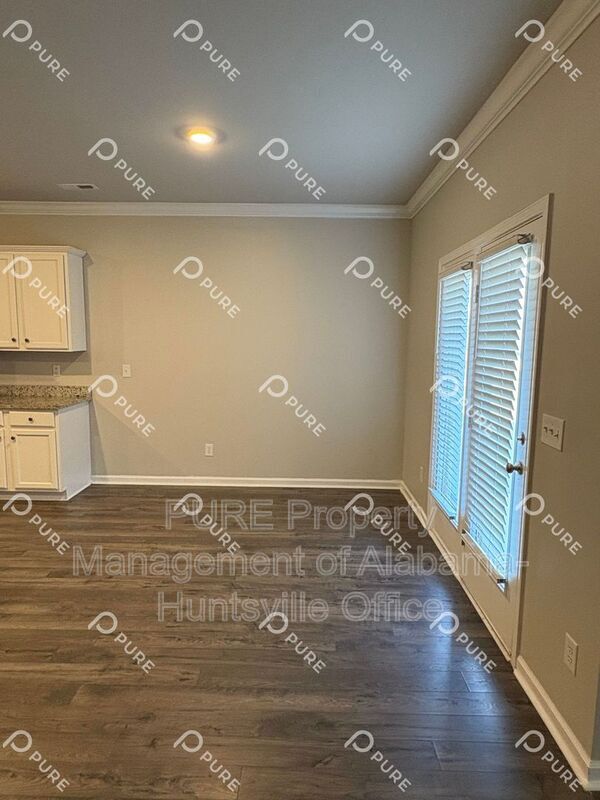 Building Photo - 14170 Lannister Ln