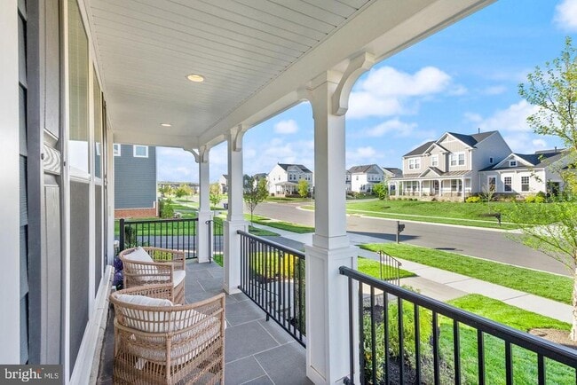 Building Photo - 1108 Coubertin Dr SE