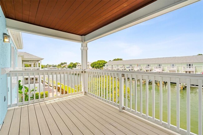 Building Photo - 5052 Starfish Dr SE