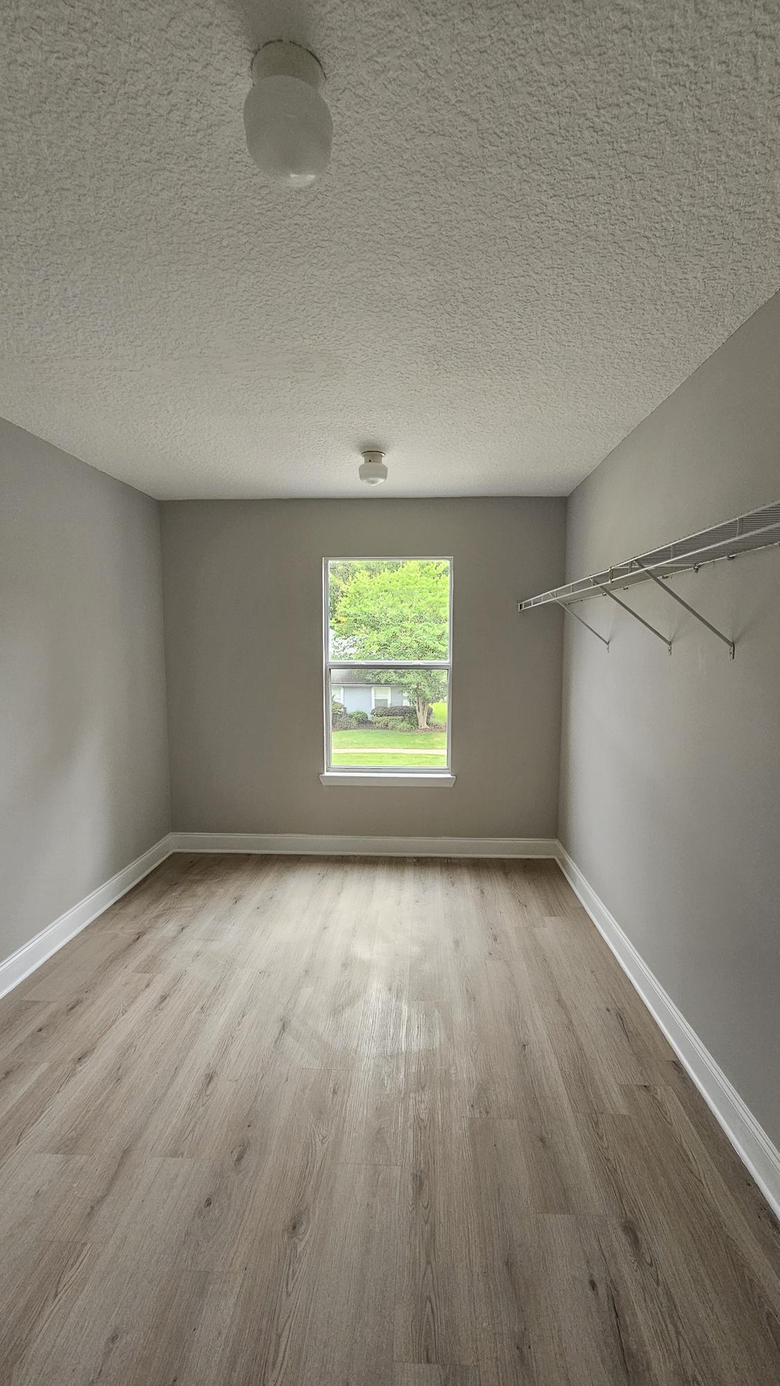 Building Photo - 13983 Summer Breeze Dr