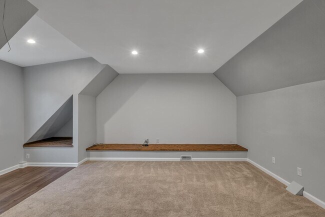 Building Photo - Three Story with Media Room!