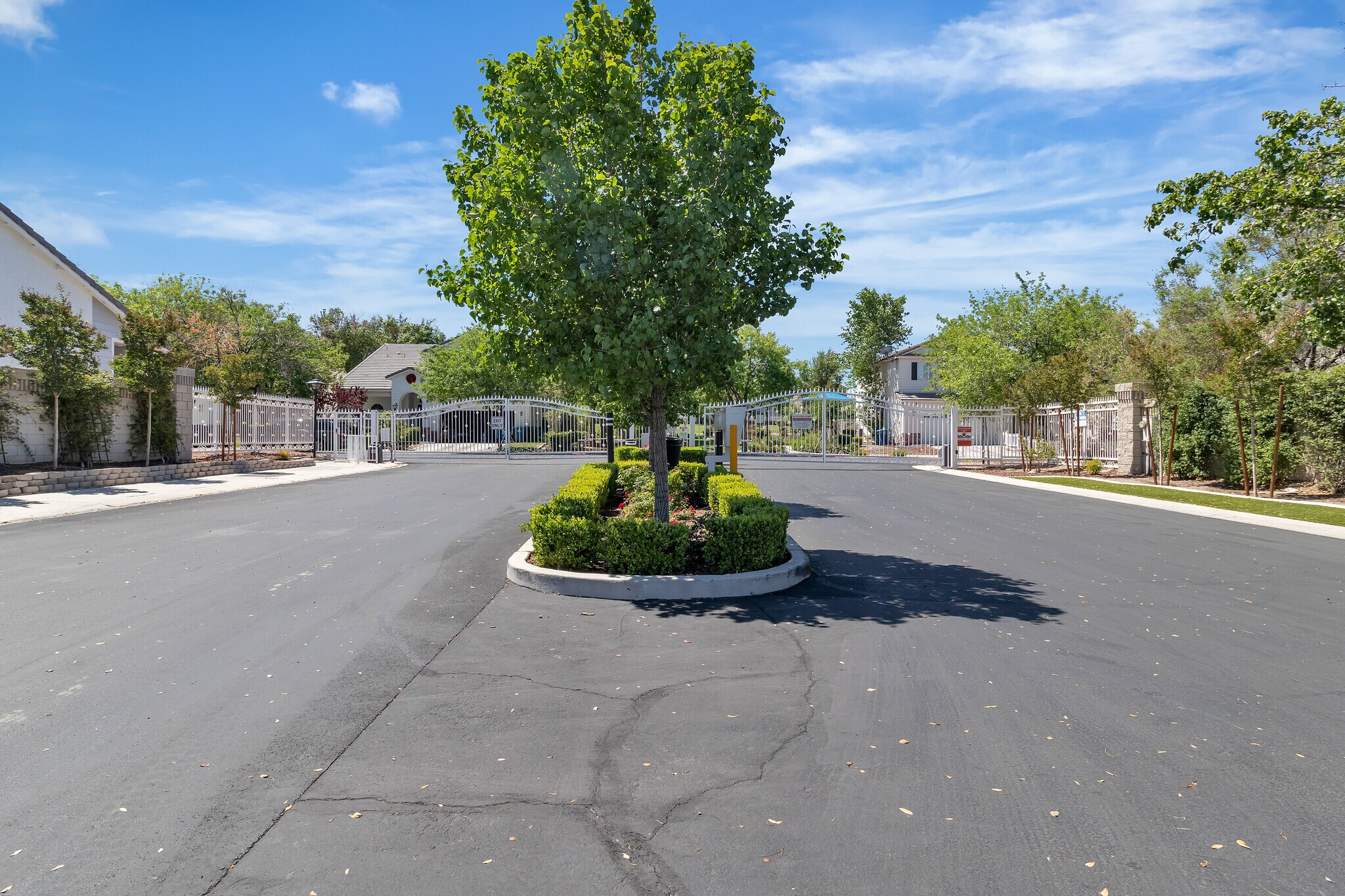 Building Photo - 1568 Lamplight Village Ln