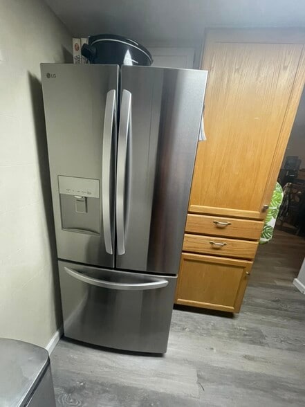 Brand New Fridge - 40 Sheoah Blvd