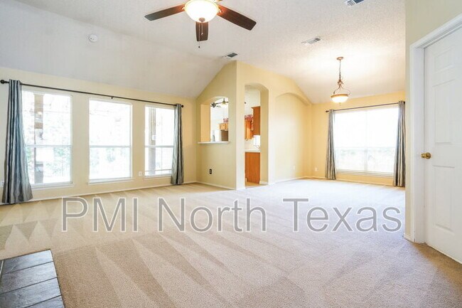 Building Photo - 2708 Berry Hill