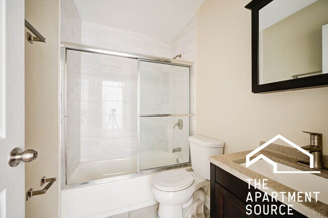 Building Photo - 5841 N Winthrop Ave