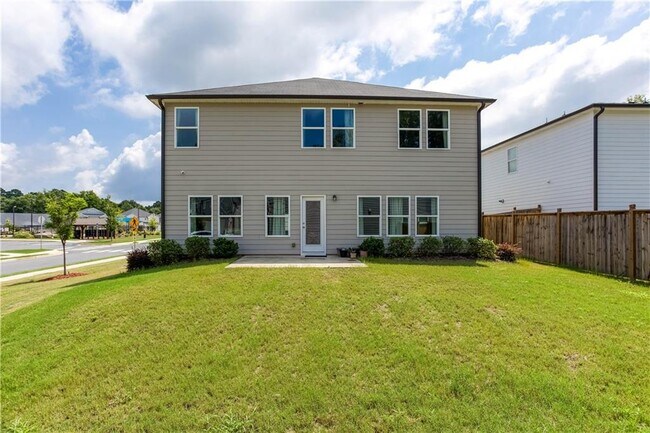 Building Photo - 607 Runnel Dr