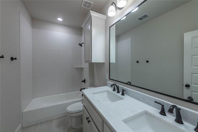 Building Photo - 9716 Thorncrown Ln