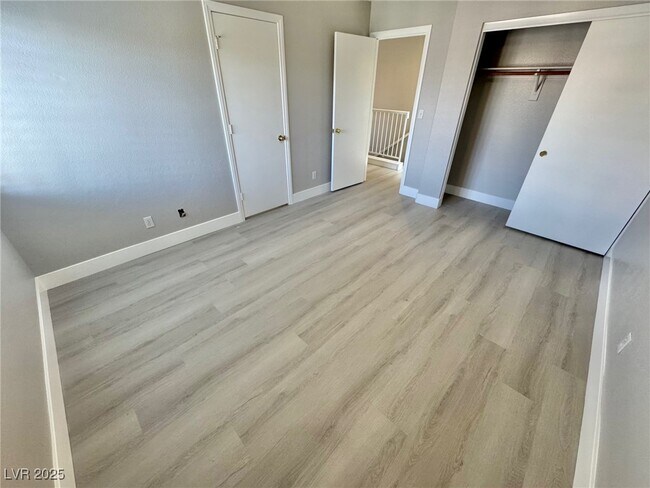 Building Photo - 4330 Spruce Grove St