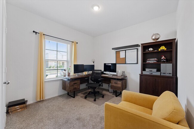 Building Photo - 21511 Violet Rdg Rd