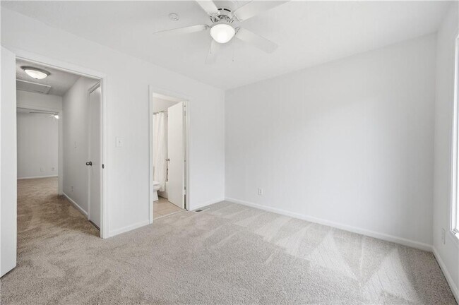 Building Photo - 1677 Wynndowne Trail