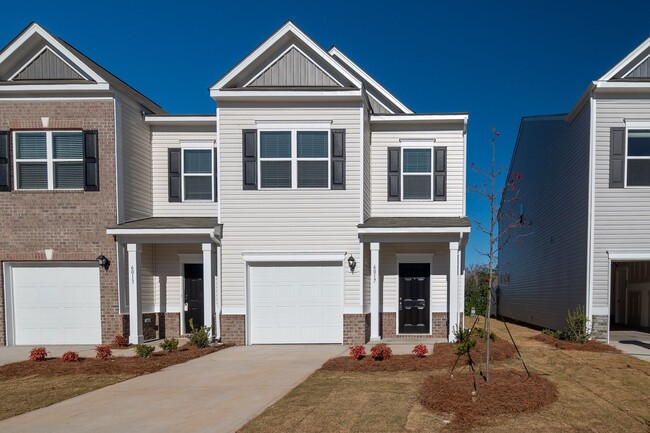Building Photo - Beautiful Brand New 3 Bedroom 2.5 Bath Townhome in Hickory Glen!