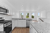 Building Photo - 37 S 19th St