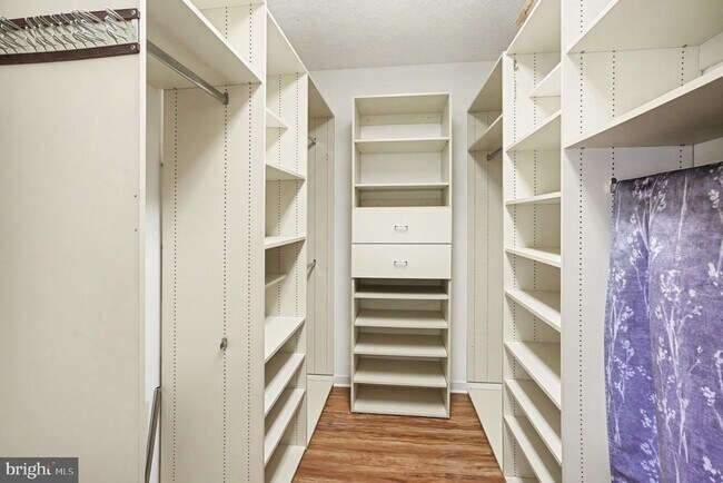 Building Photo - 100 Breyer Dr