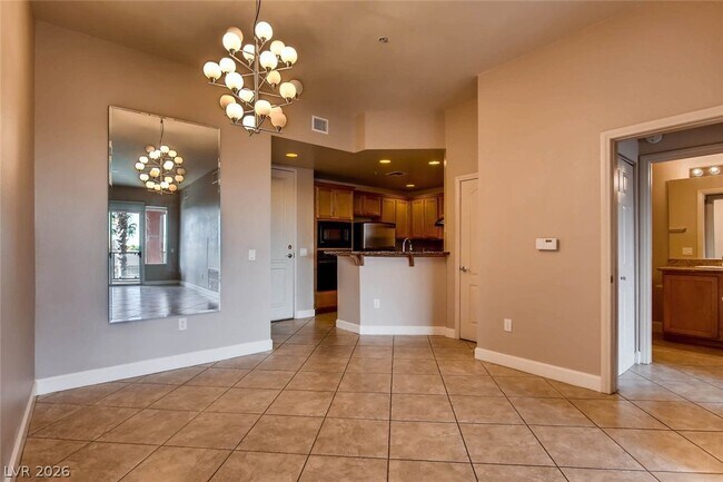 Building Photo - 67 E Agate Ave