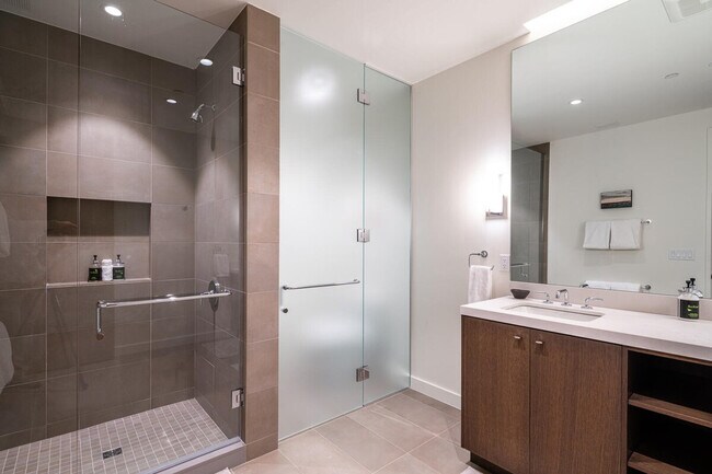 Building Photo - 5 Thistle Way