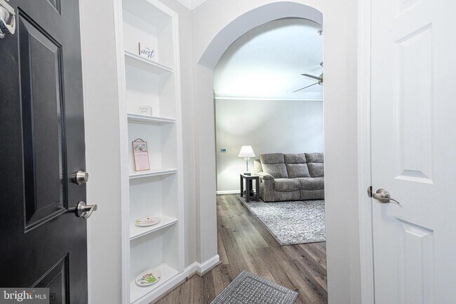 Building Photo - 502 Sunset View Terrace SE