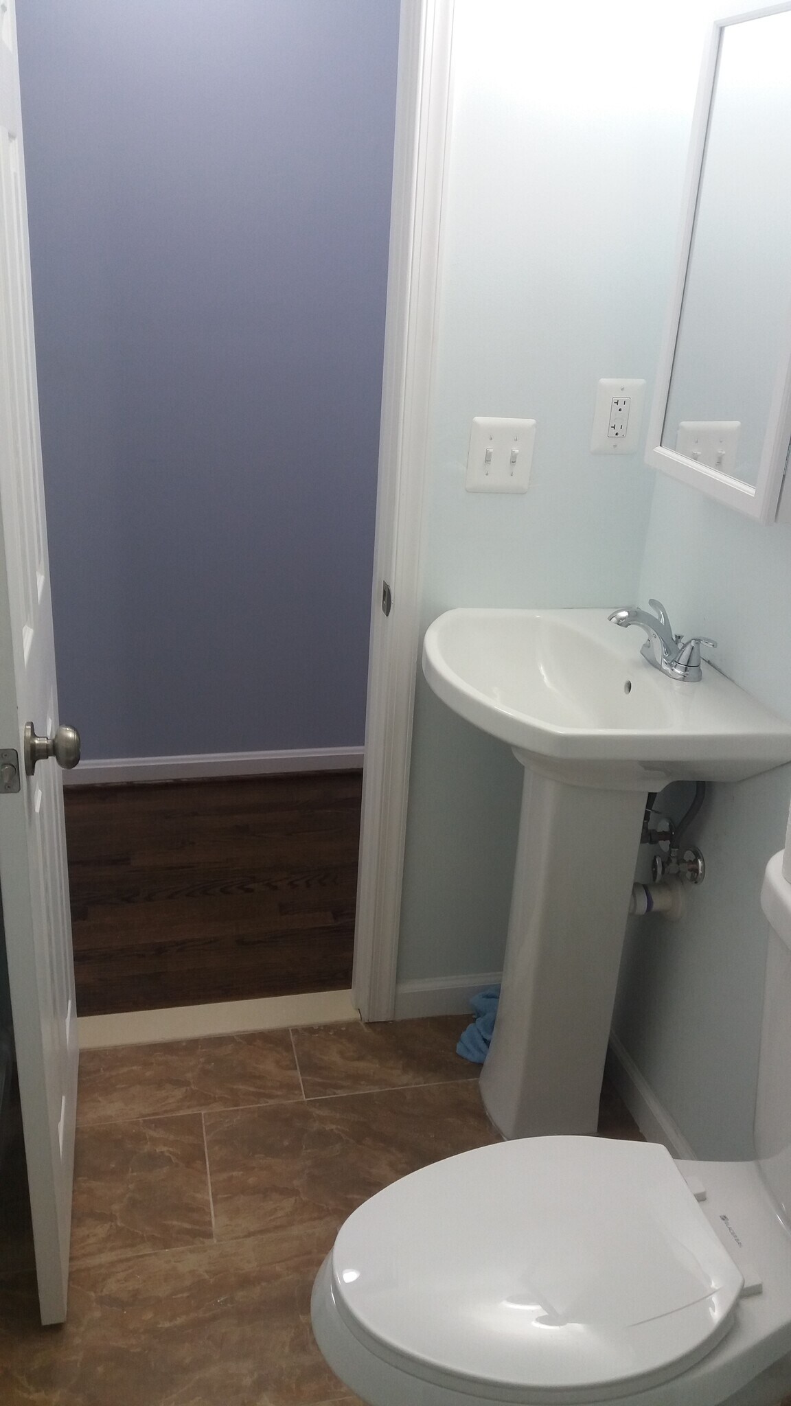 Building Photo - 37 Alexandria Dr