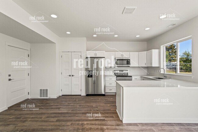 Building Photo - 12625 E Main Ave