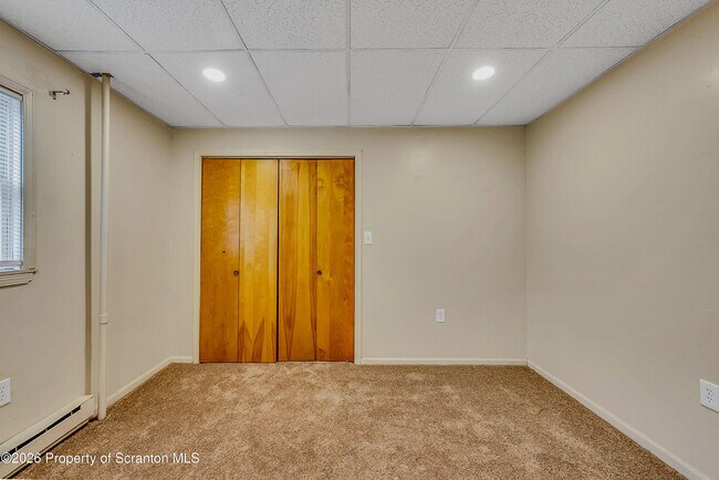 Building Photo - 601 Dean St