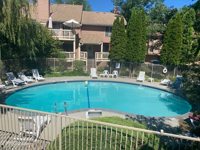 Building Photo - 2875 Idlewild Dr