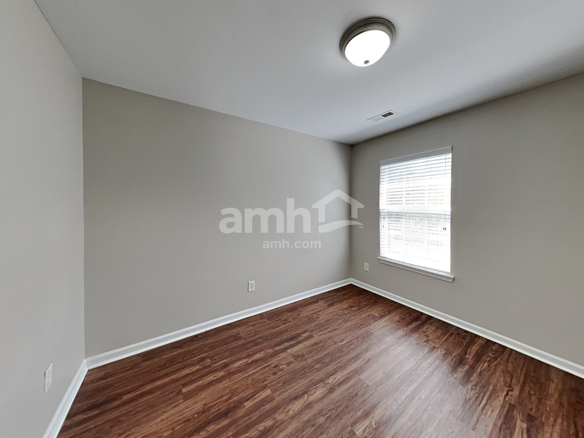 Building Photo - 9130 Hillston Ridge Rd