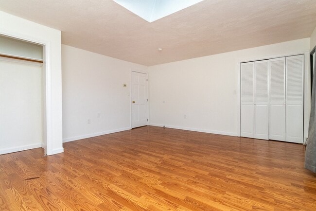 Building Photo - 82 Glendower Rd